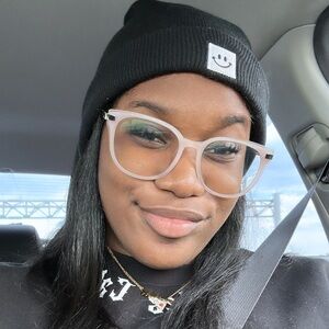 Meet your Posher, Amberlie